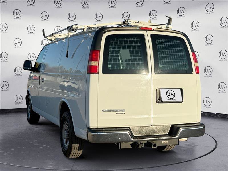 Used 2014 Chevrolet Express 2500 image 3