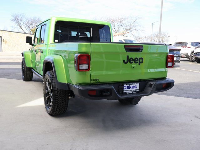 Used 2025 Jeep Gladiator Sport image 6