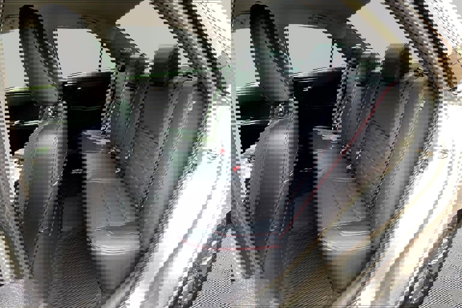 Used 2017 Toyota Camry SE w/ Protection Package (Q2) FWD image 23