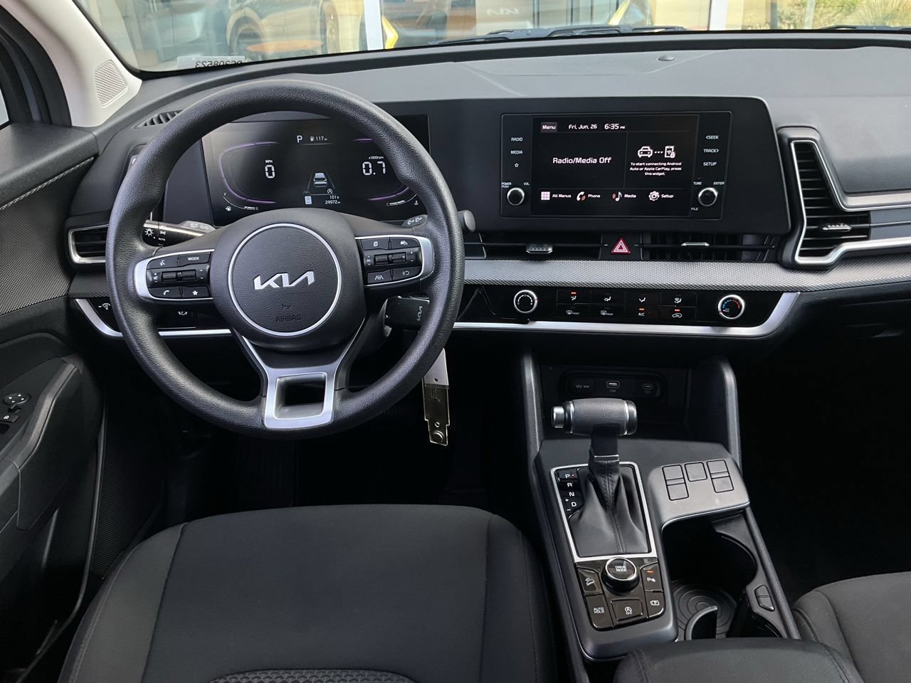 Used 2025 Kia Sportage LX FWD image 13