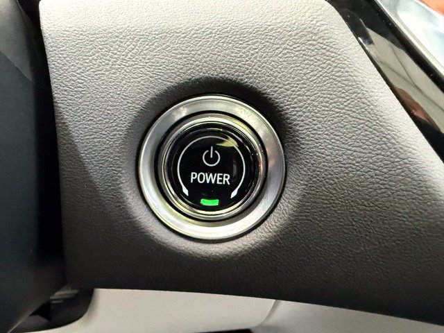 Used 2025 Cadillac Lyriq Luxury w/ LPO, Floor Liner Package AWD/4WD image 43