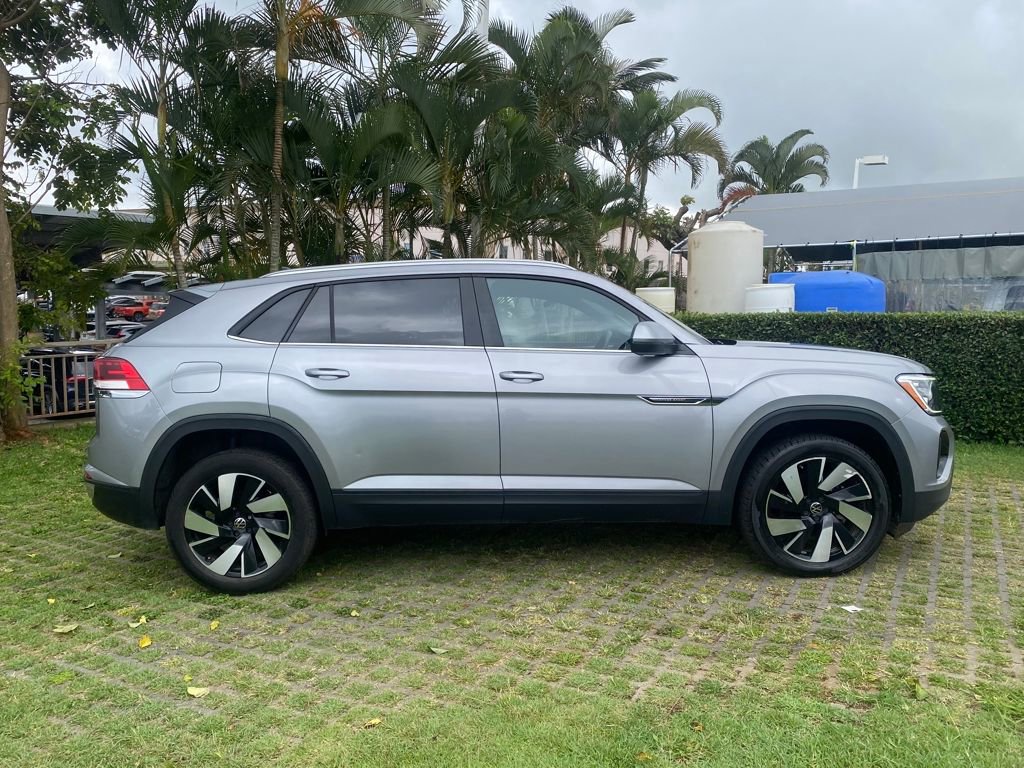 Used 2024 Volkswagen Atlas Cross Sport SE image 8