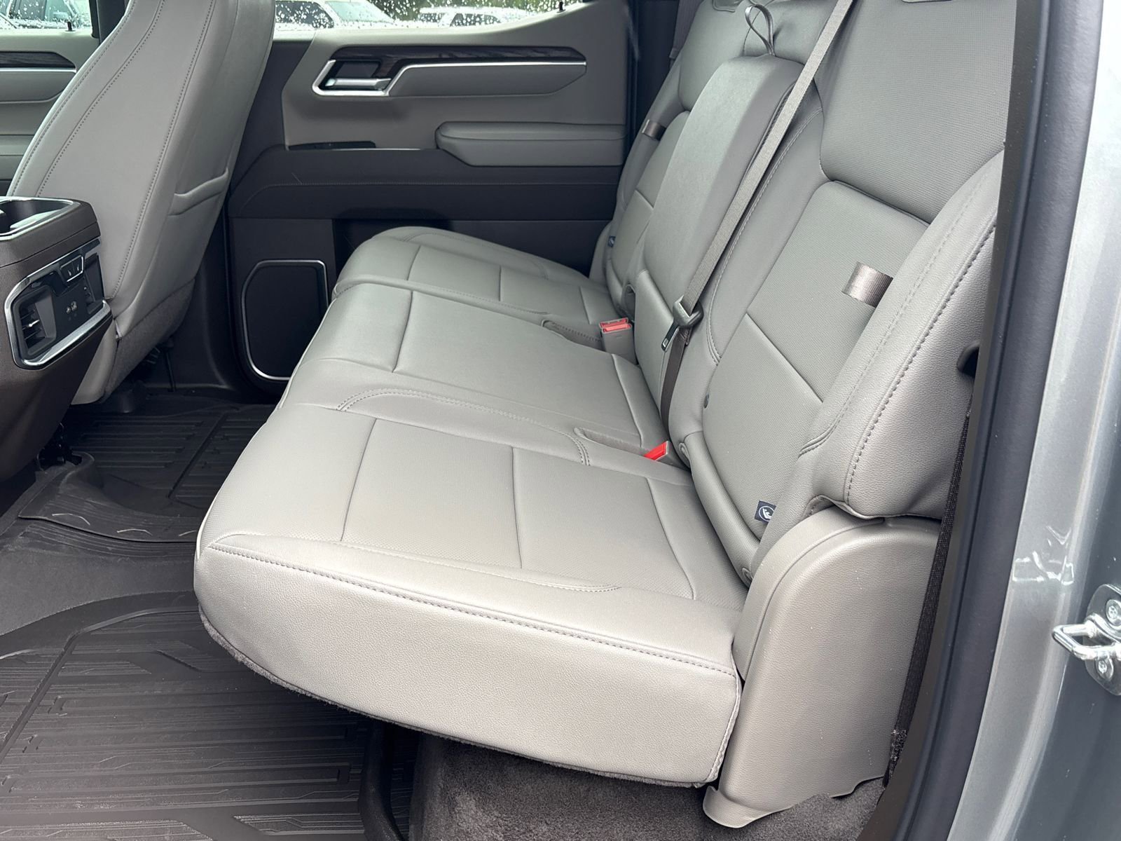 New 2026 GMC Sierra 1500 SLT w/ SLT Premium Plus Package image 29