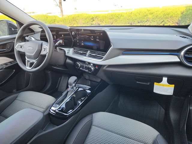 New 2026 Chevrolet Trax LT w/ Driver Confidence Package FWD image 19