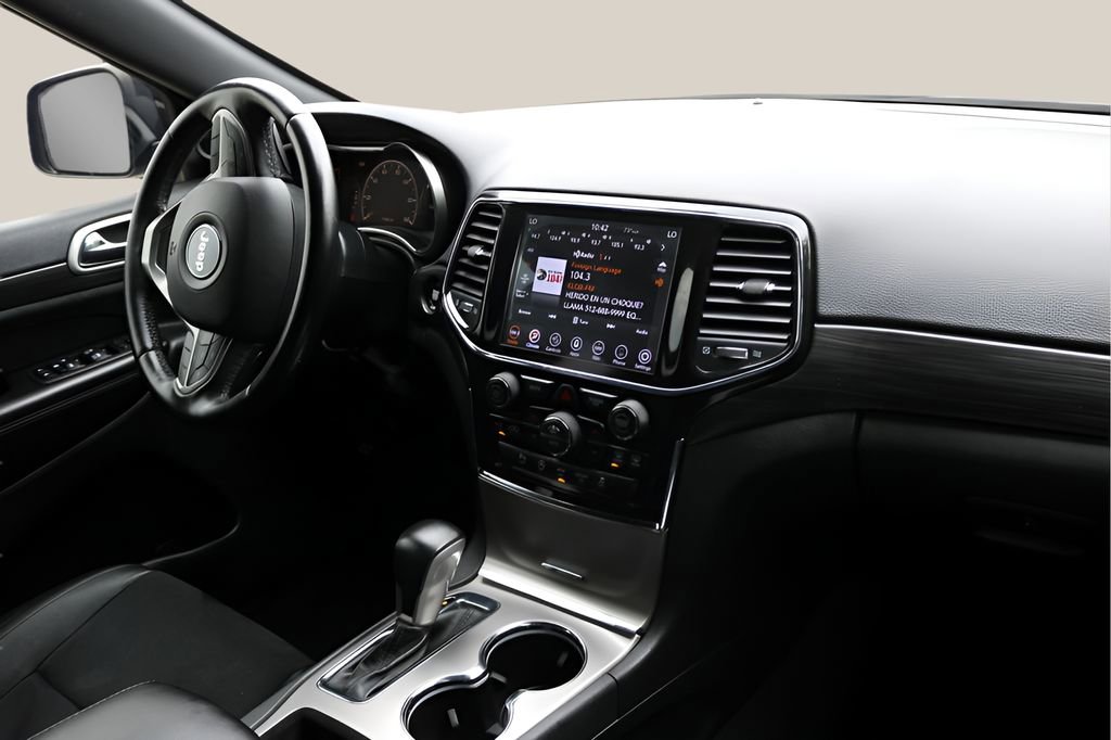 Used 2022 Jeep Grand Cherokee Laredo X RWD image 18