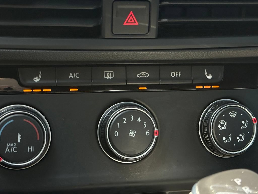 Used 2024 Volkswagen Jetta Sport FWD image 17