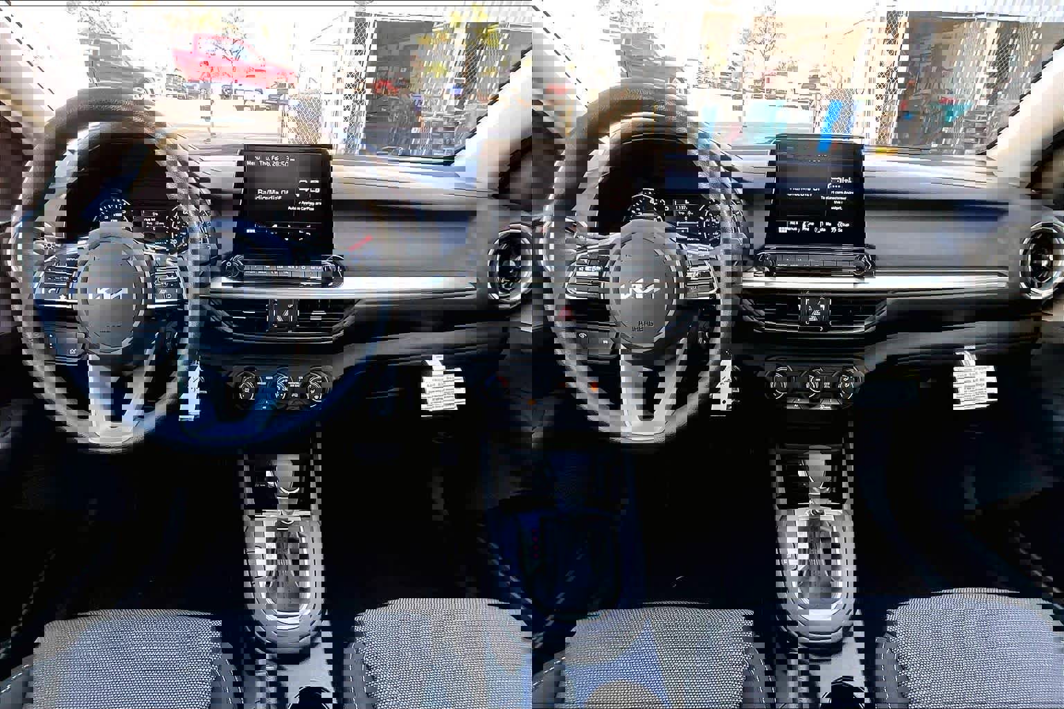 Used 2022 Kia Forte LXS image 16