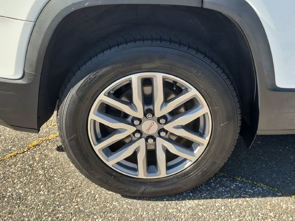 Used 2017 GMC Acadia SLE AWD/4WD image 28