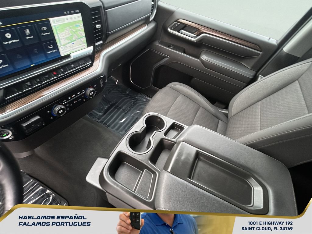 Used 2025 Chevrolet Silverado 2500 LT w/ Convenience Package image 24