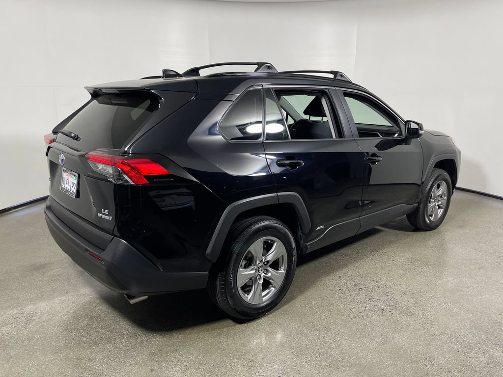 Certified 2024 Toyota RAV4 LE AWD/4WD image 3