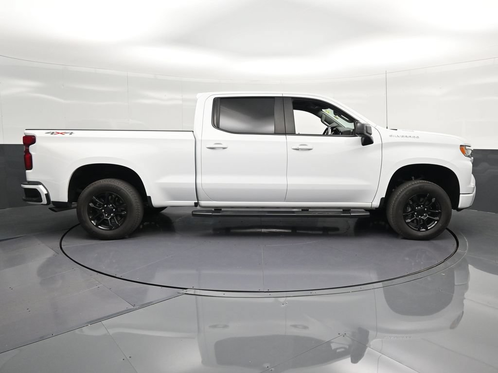 Used 2023 Chevrolet Silverado 1500 RST AWD/4WD image 4