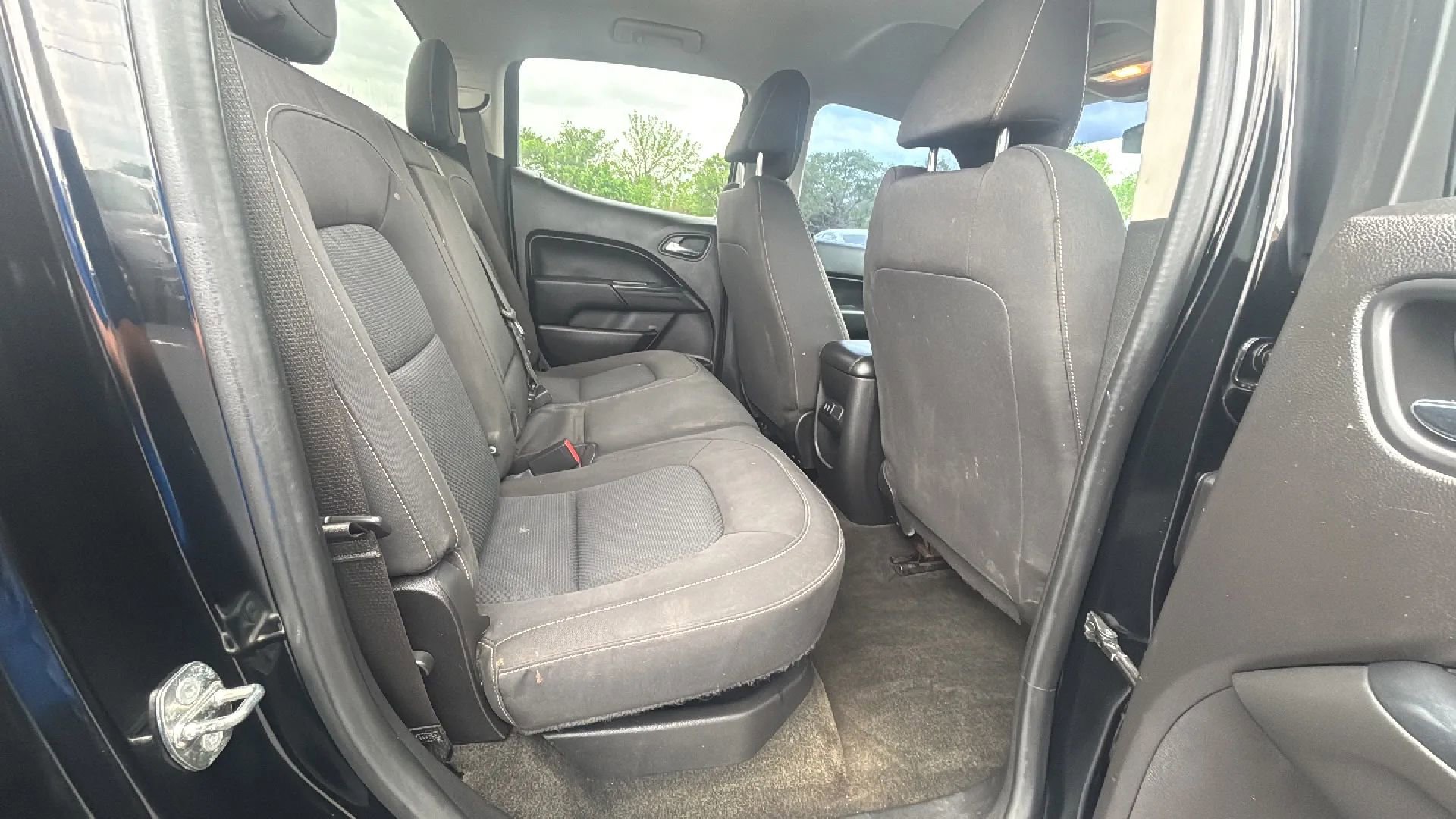 Used 2017 Chevrolet Colorado LT RWD image 23