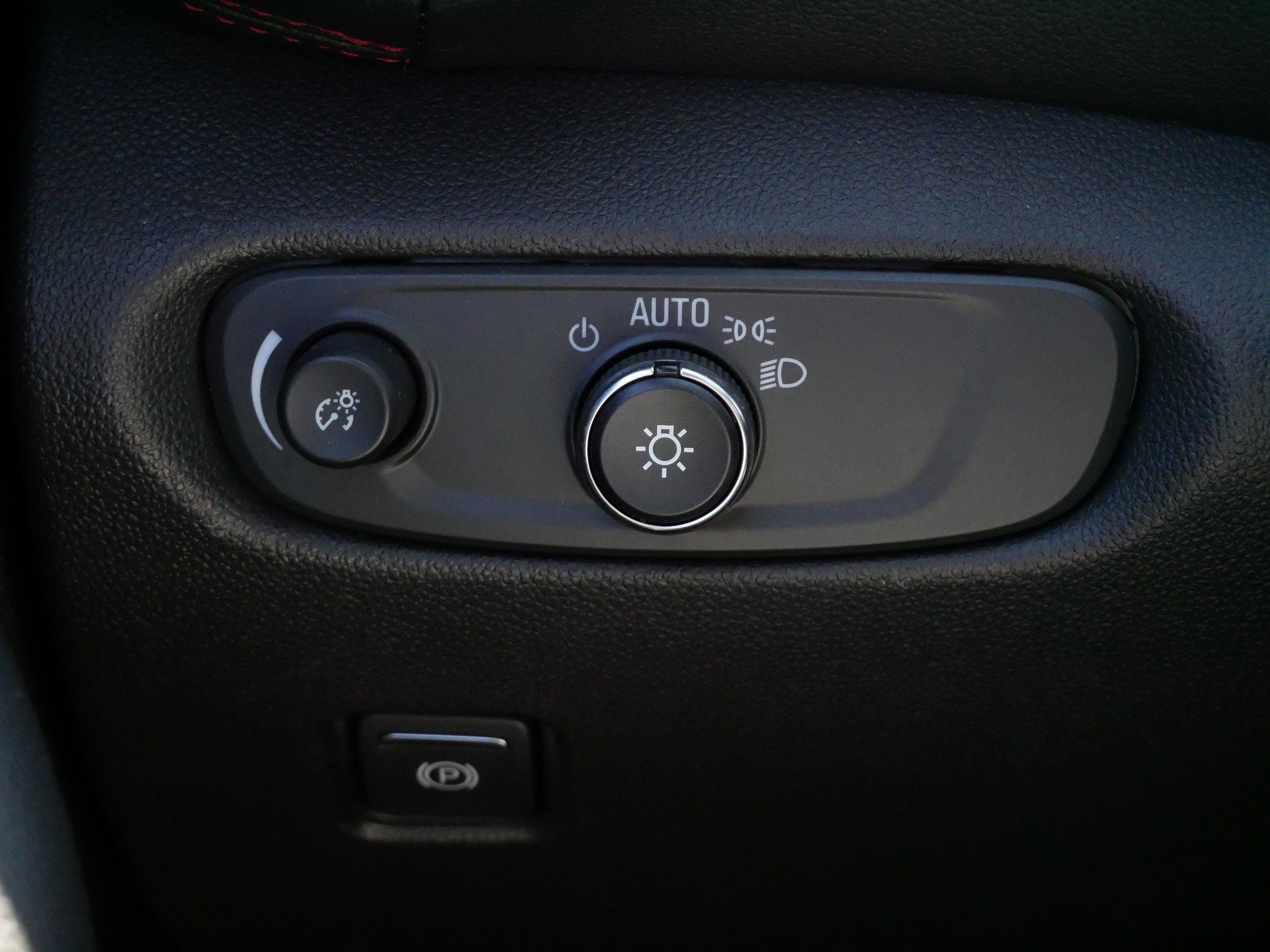 Used 2022 Chevrolet Blazer RS w/ Enhanced Convenience Package image 26