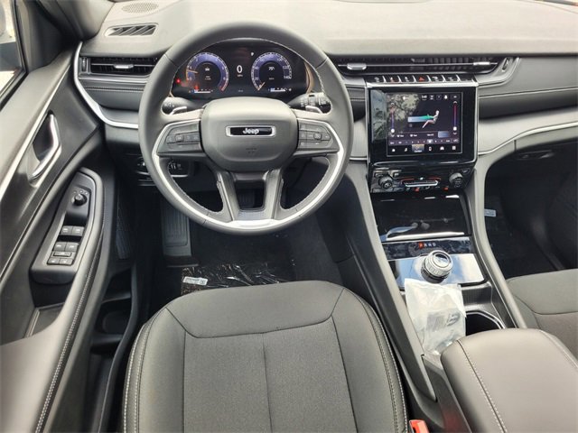 New 2025 Jeep Grand Cherokee Laredo X image 9