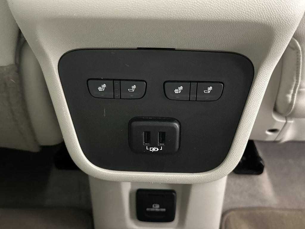 Used 2018 GMC Terrain Denali w/ Advanced Safety Package AWD/4WD image 28