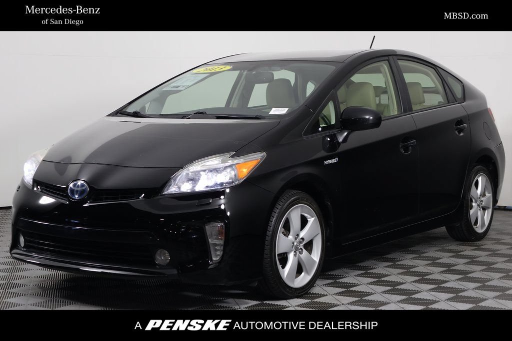 Used 2013 Toyota Prius Five FWD image 1
