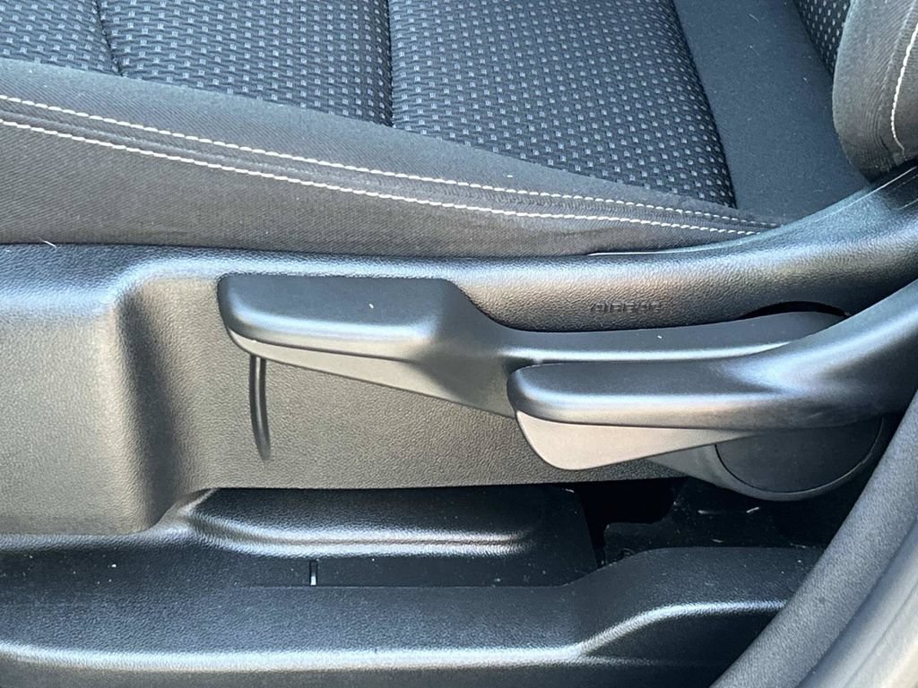 Used 2024 GMC Terrain SLE FWD image 27