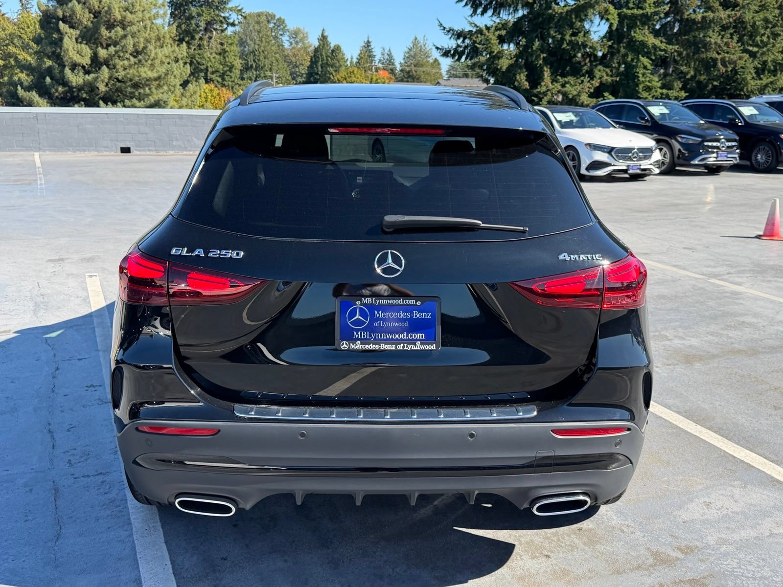 Used 2024 Mercedes-Benz GLA 250 4MATIC image 7