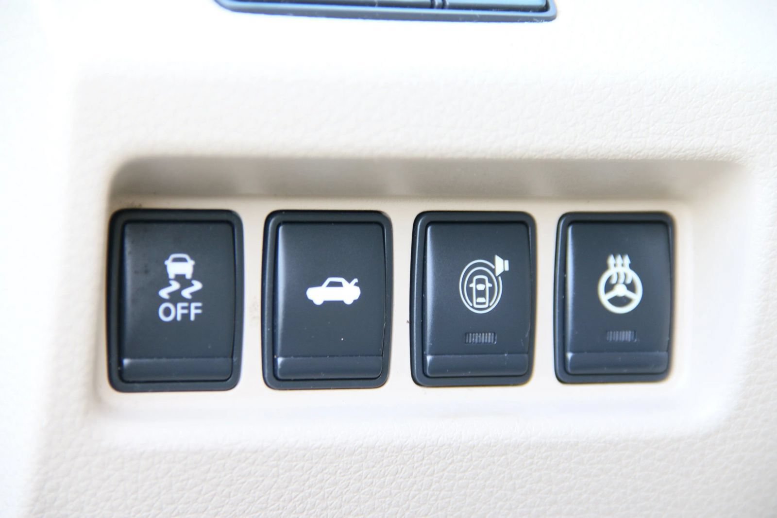 Used 2014 Nissan Altima 2.5 SL w/ Technology Package FWD image 14