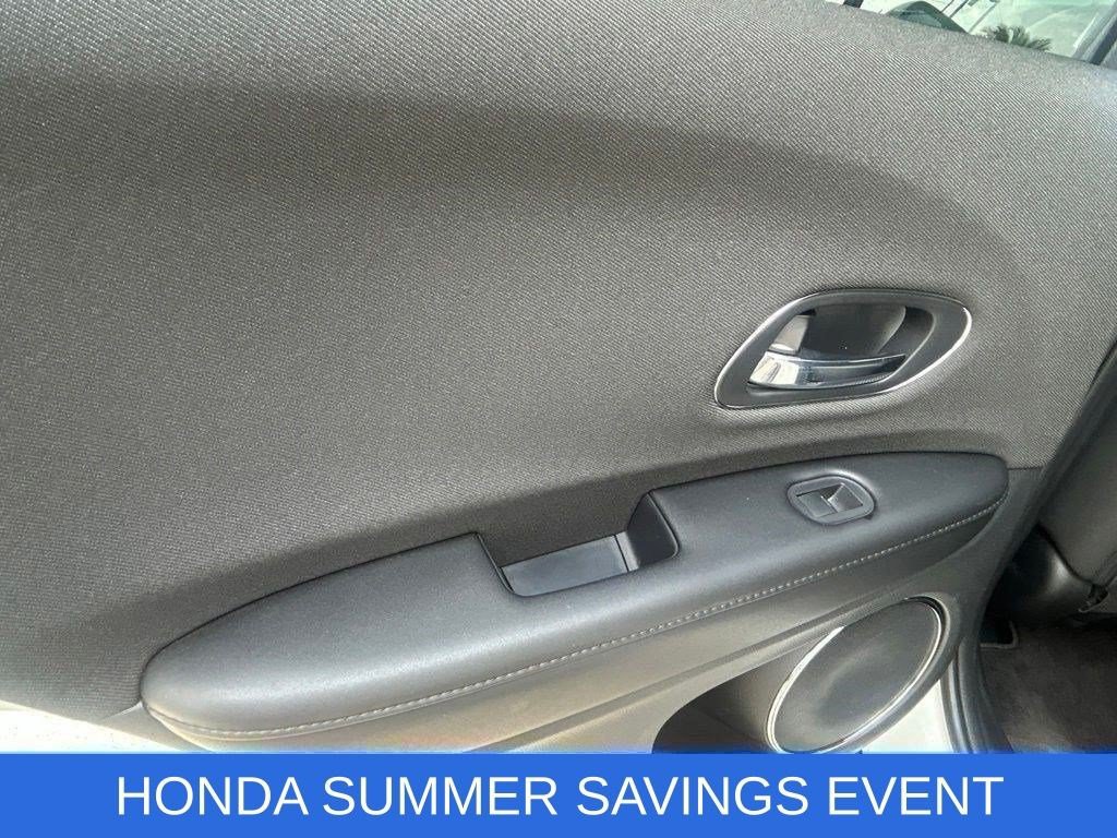 Used 2021 Honda HR-V EX image 11