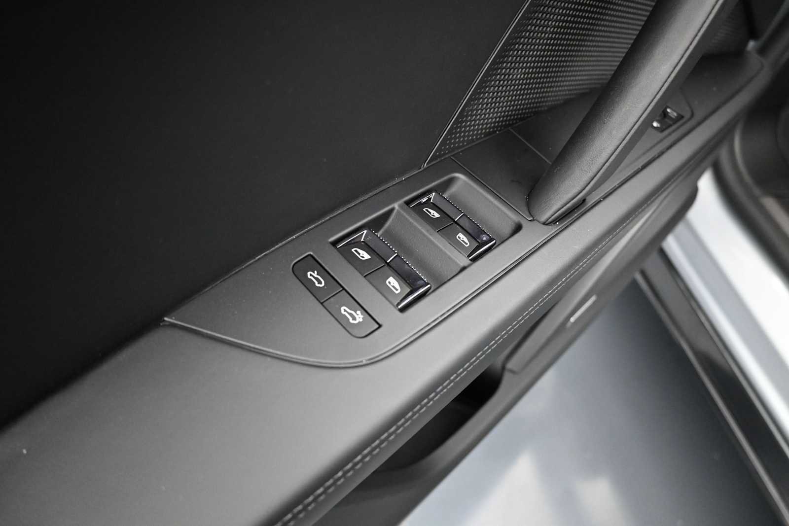 New 2026 Porsche Cayenne S AWD/4WD image 8