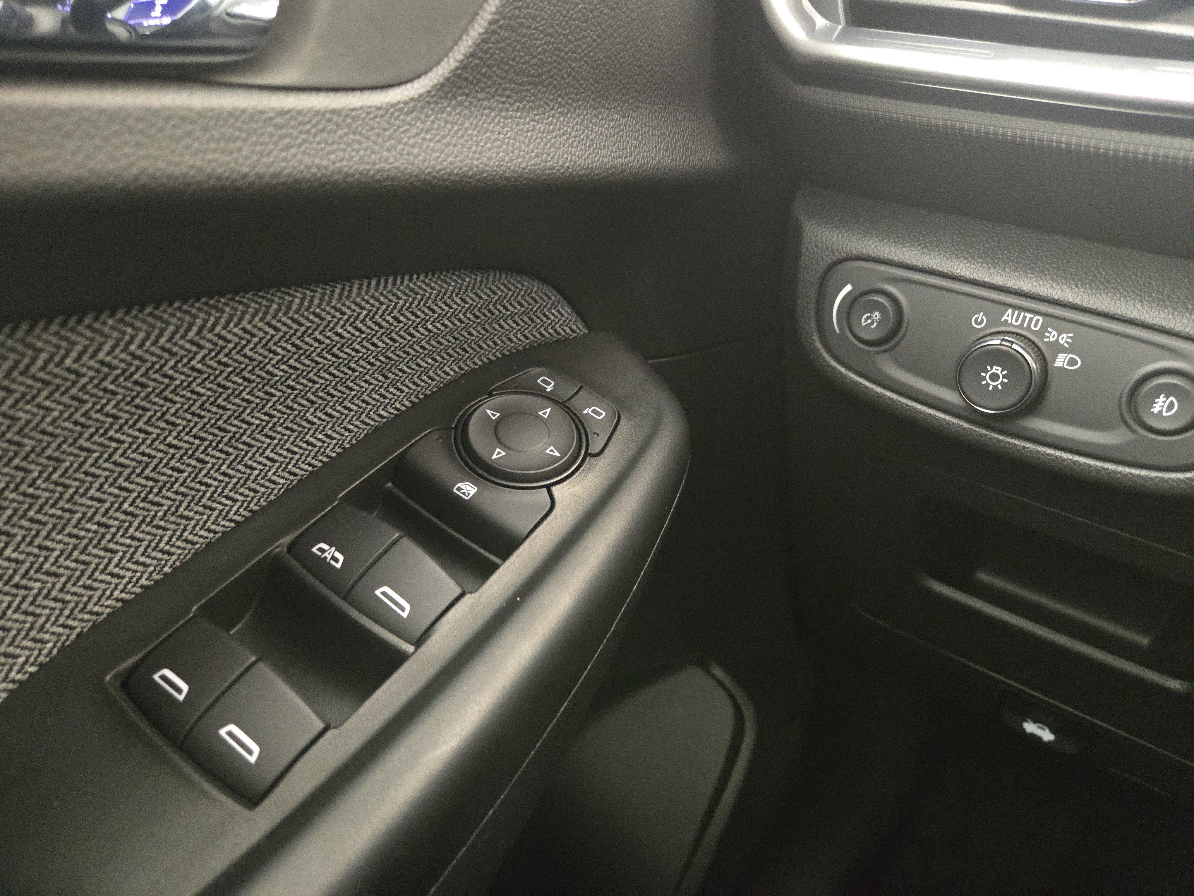Certified 2022 Chevrolet TrailBlazer LT image 30