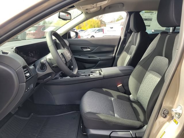 New 2026 Nissan Sentra SV w/ SV Convenience Package FWD image 9
