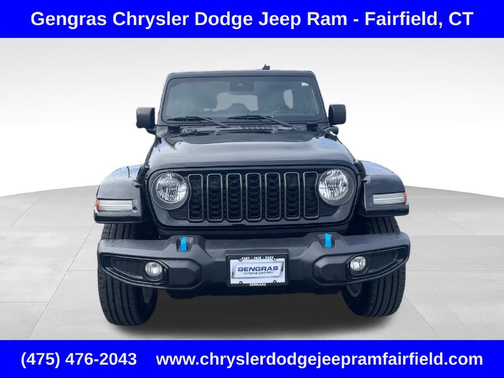Certified 2024 Jeep Wrangler Unlimited w/ Convenience Group AWD/4WD image 2