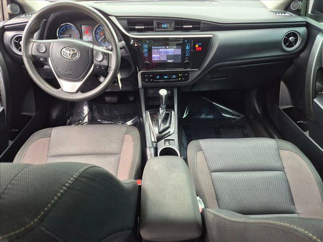 Used 2018 Toyota Corolla LE FWD image 16
