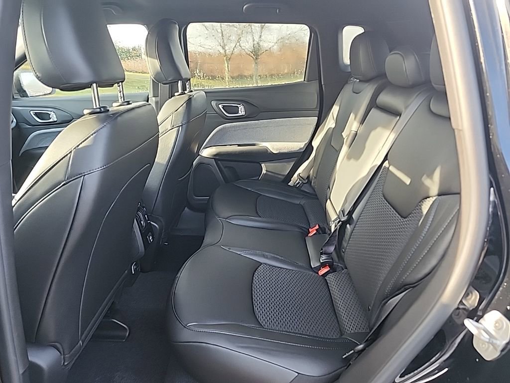 New 2026 Jeep Compass Latitude image 18