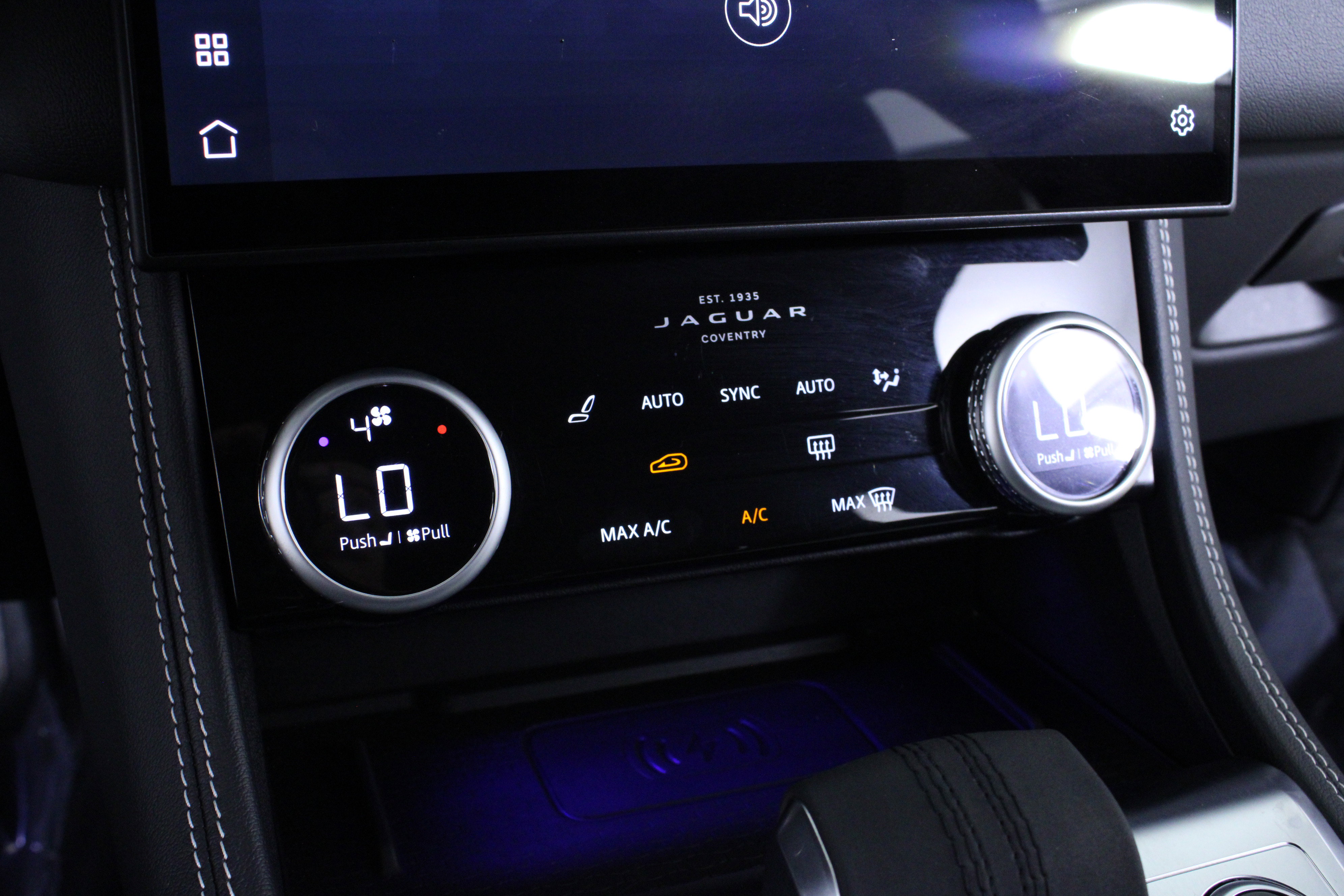 Used 2025 Jaguar F-PACE R-Dynamic S image 29