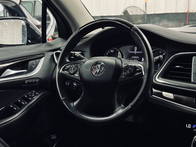 Used 2020 Buick Enclave Avenir w/ Avenir Technology Package image 31