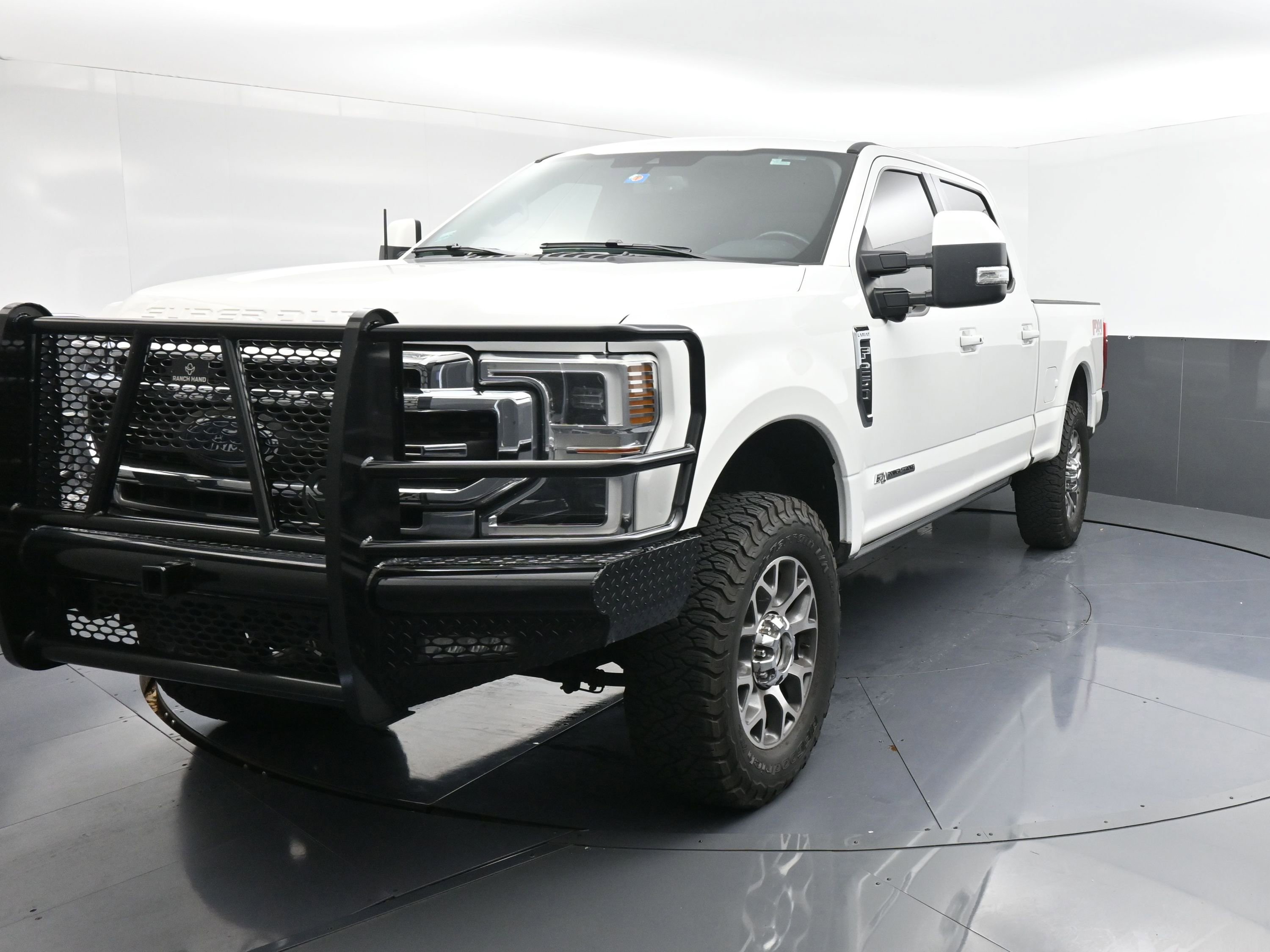 Used 2021 Ford F250 Lariat w/ Lariat Ultimate Package image 4
