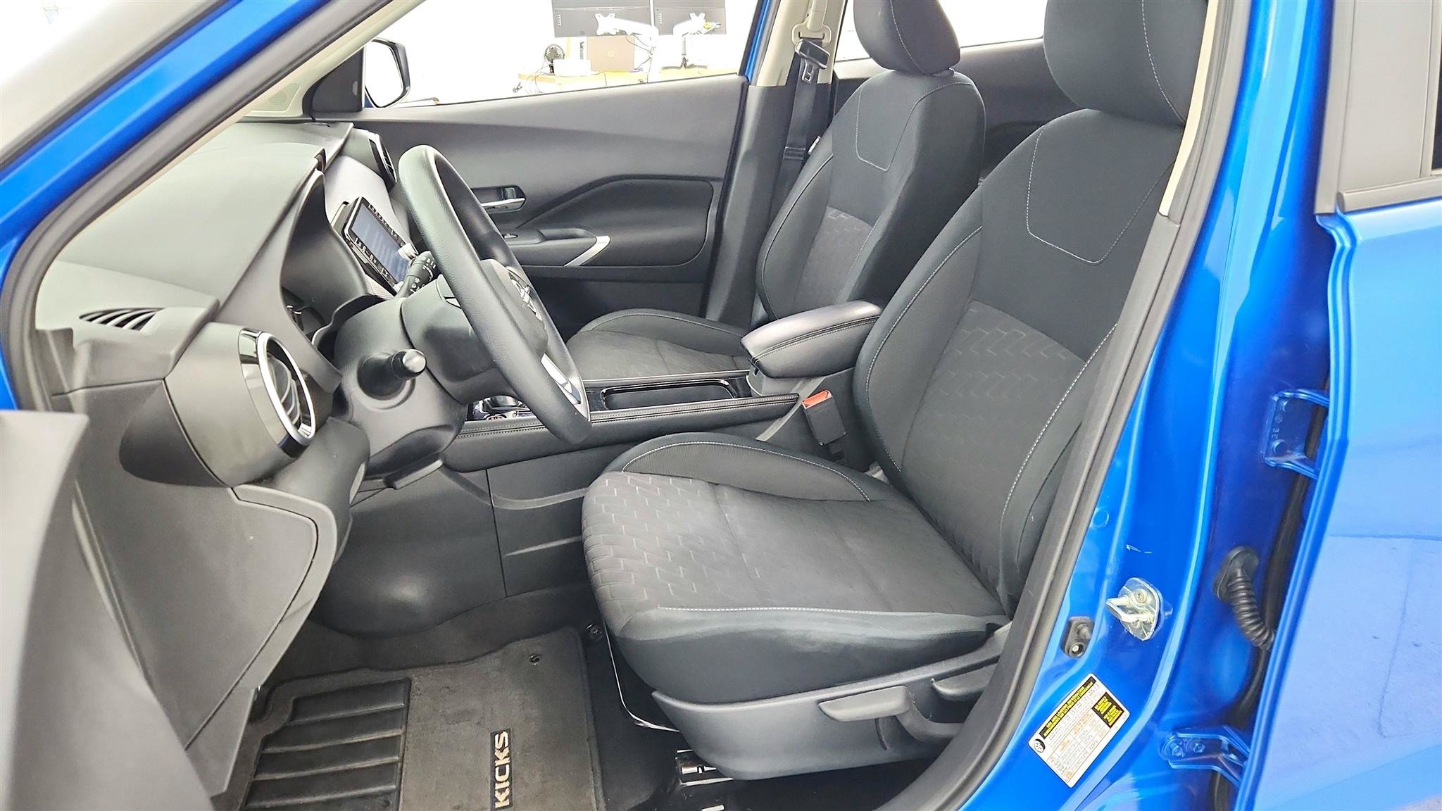 Used 2024 Nissan Kicks SV FWD image 10