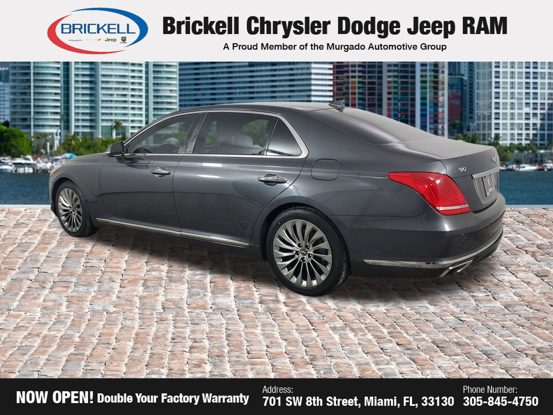 Used 2017 Genesis G90 3.3T Premium RWD image 7