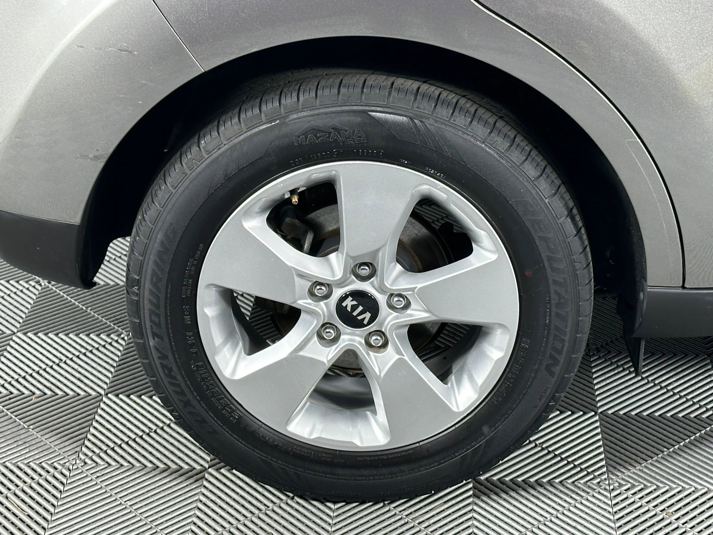 Used 2019 Kia Soul image 15