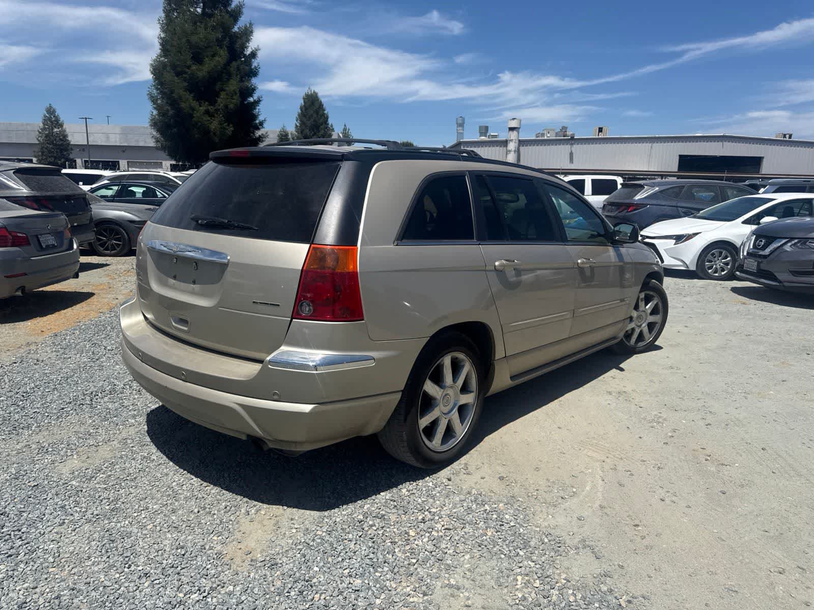 Used 2006 Chrysler Pacifica Limited AWD/4WD image 5