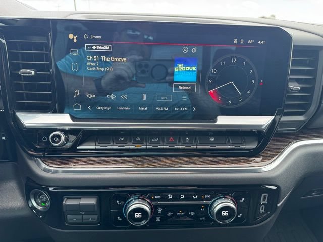 Used 2024 GMC Sierra 1500 Elevation w/ LPO, Elevation Black Package AWD/4WD image 10