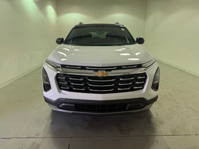 New 2026 Chevrolet Equinox LT image 2
