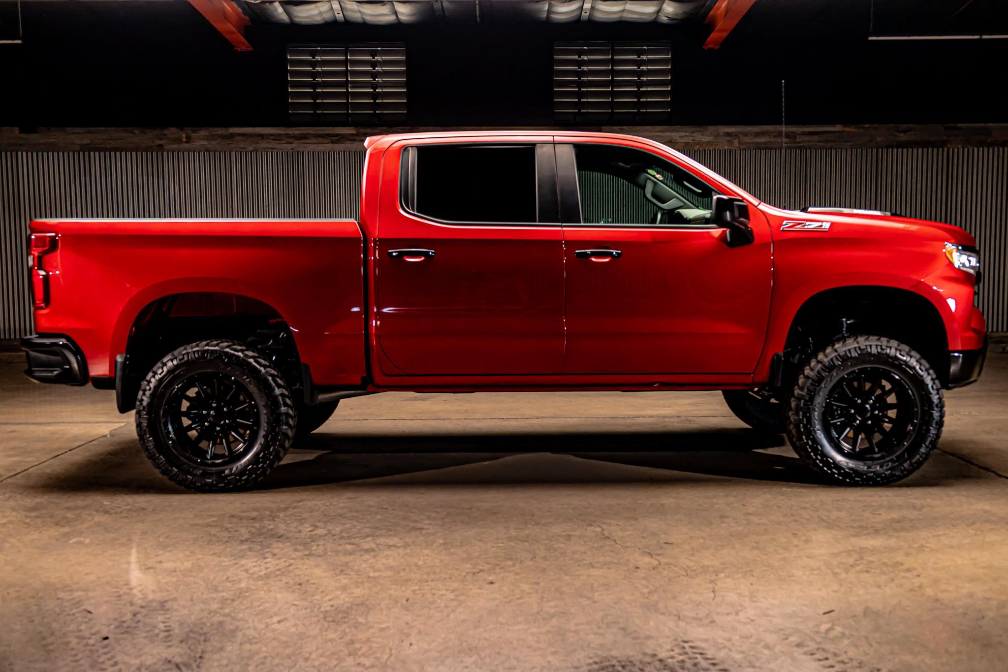 Used 2024 Chevrolet Silverado 1500 LT Trail Boss AWD/4WD image 11