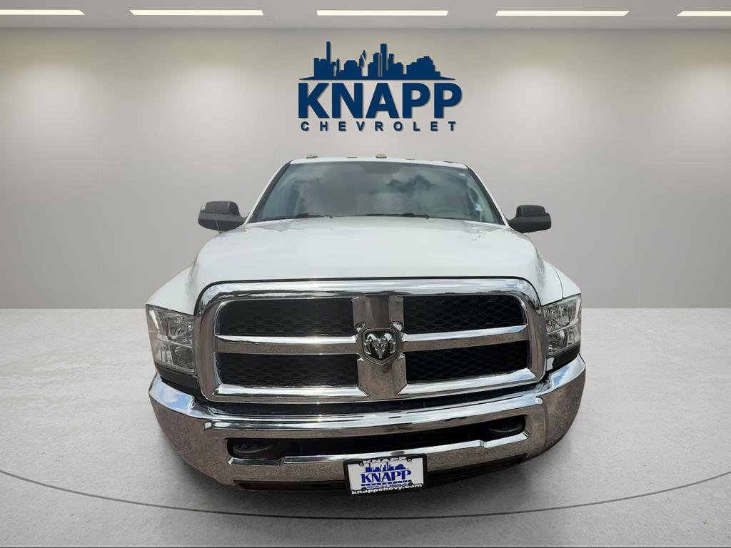Used 2018 RAM 3500 SLT AWD/4WD image 2