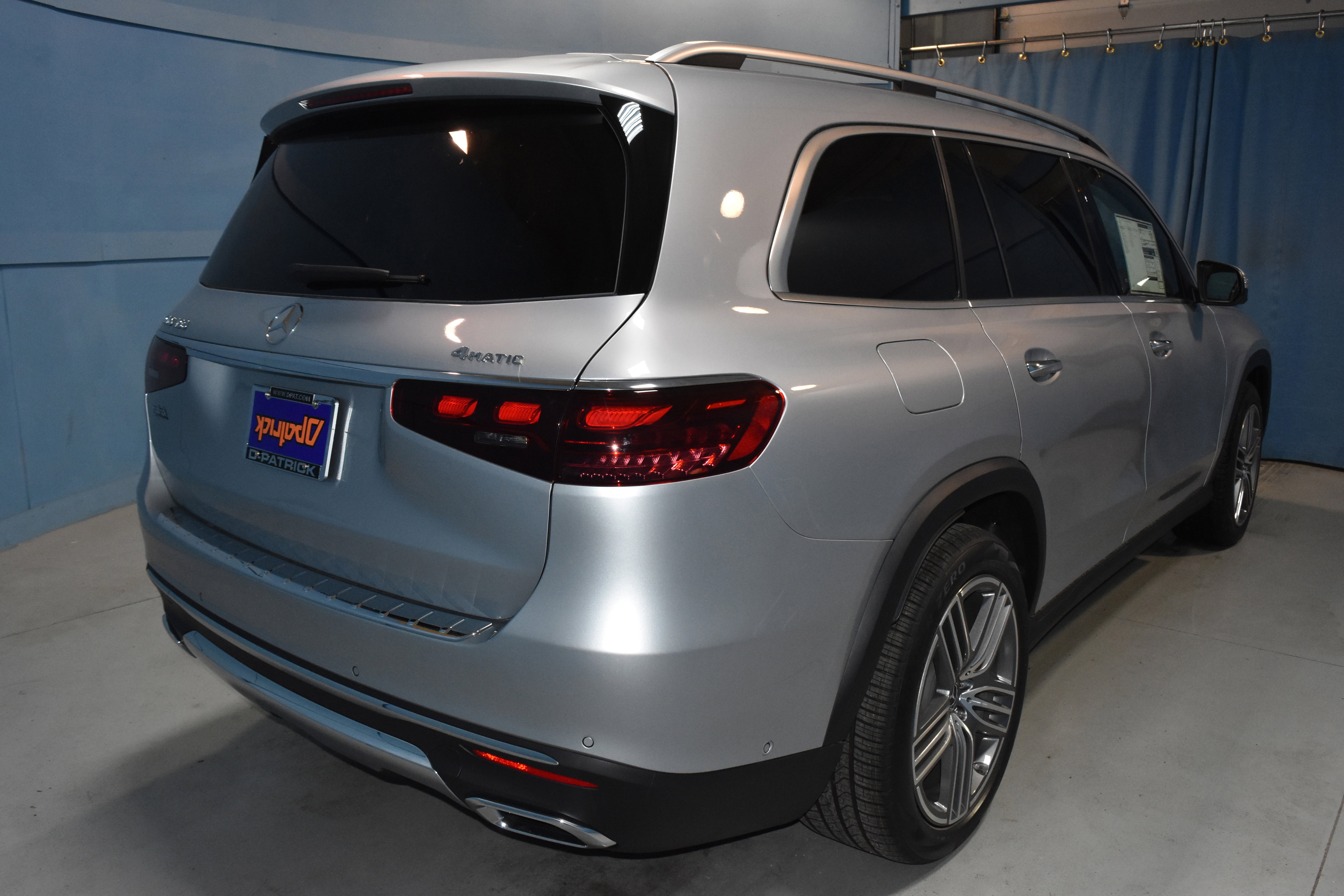 New 2026 Mercedes-Benz GLS 450 4MATIC image 23