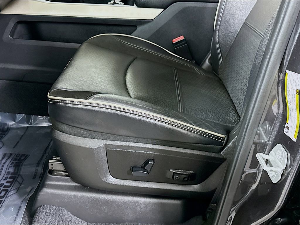 Used 2020 RAM 3500 Laramie image 27