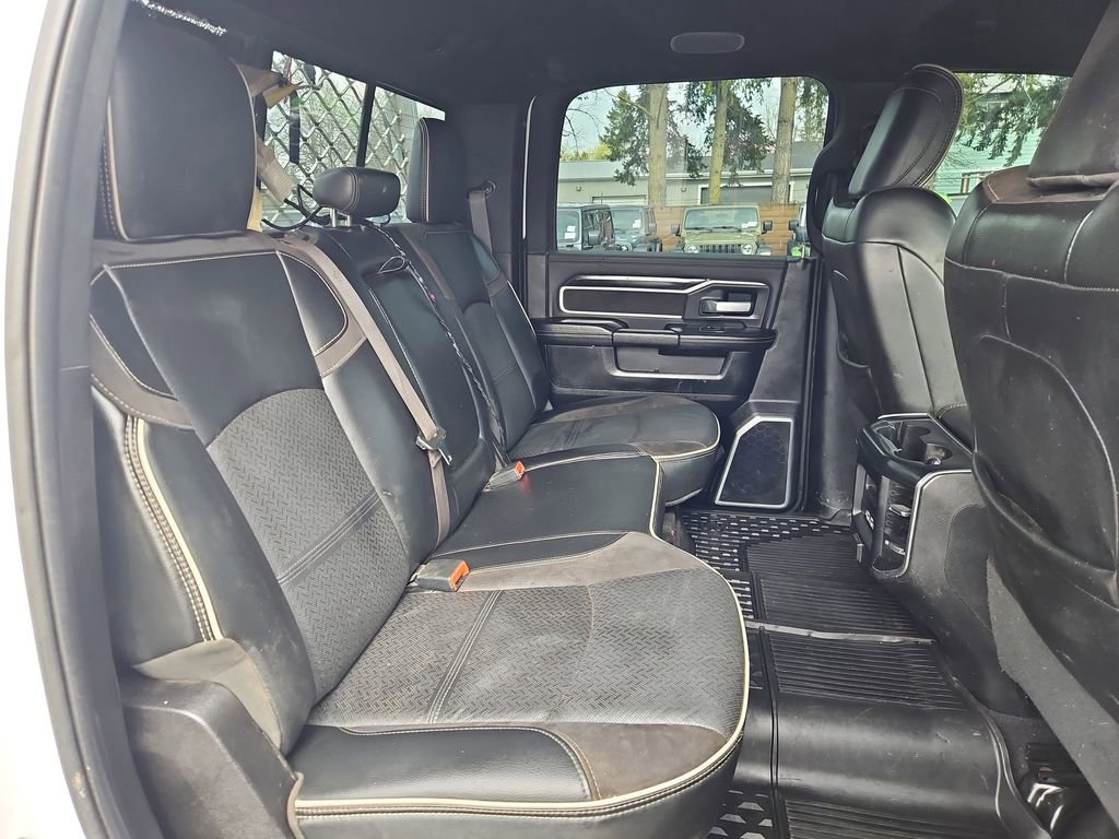 Used 2020 RAM 2500 Laramie w/ Night Edition image 15
