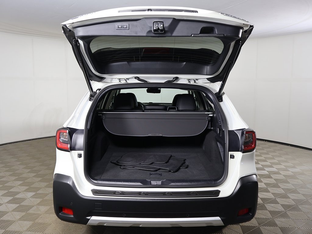 Used 2024 Subaru Outback Touring XT image 18