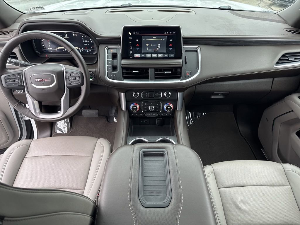 Used 2022 GMC Yukon XL SLT w/ SLT Luxury Package RWD image 15