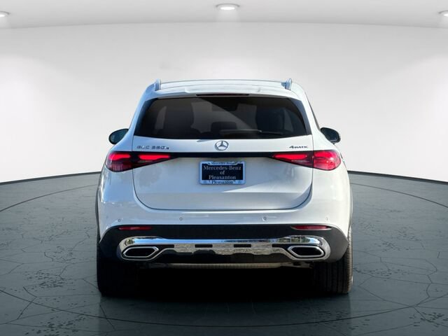 Certified 2026 Mercedes-Benz GLC 350e 4MATIC image 5