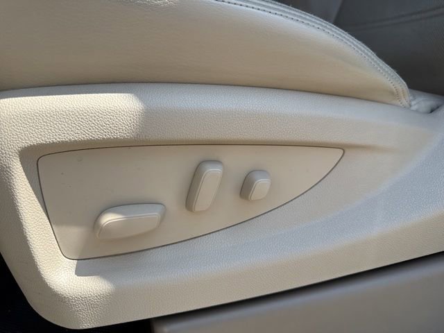 Used 2019 GMC Yukon XL Denali w/ Denali Ultimate Package image 17