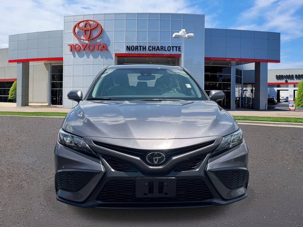 Used 2023 Toyota Camry SE w/ Cold Weather Package AWD/4WD image 3