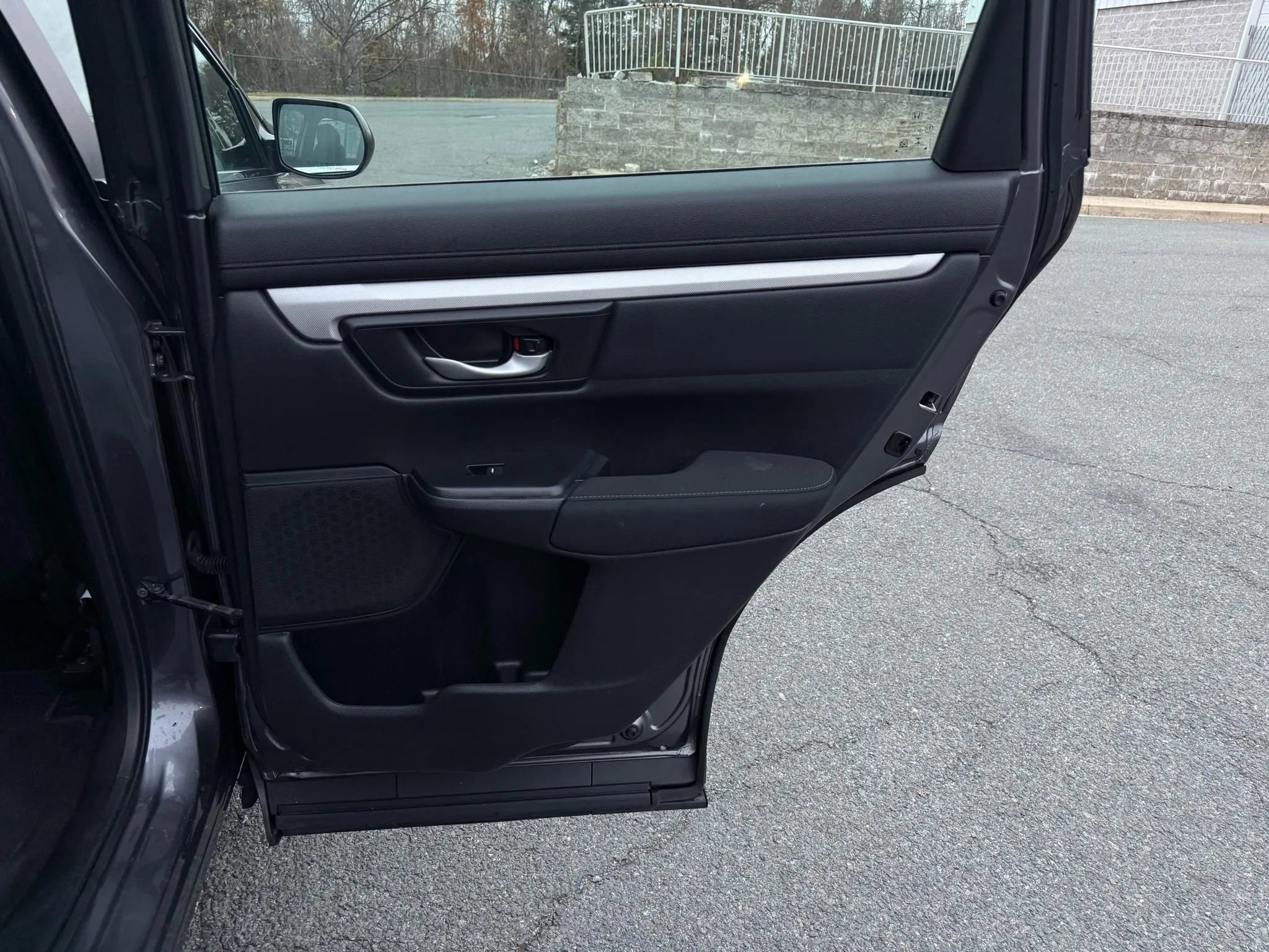 Used 2019 Honda CR-V LX image 24